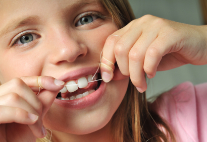 Deux types de maladies ont un impact sur les dents : celles dites congénitales et celles dites acquises.